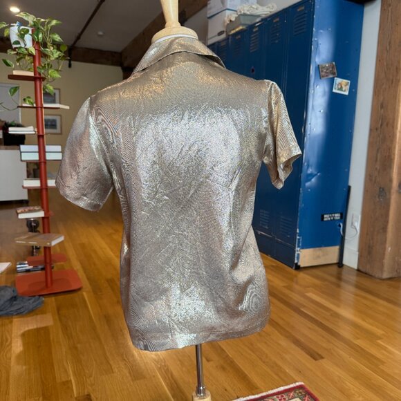 Cilur Lapeled Metallic Shirt In Gold Maje Short Sleeve button down - Picture 4 of 4